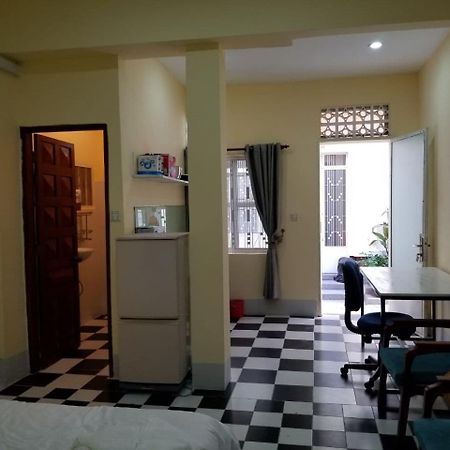 Room 7 - Studio In A Villa 5Mn Walk From The Royal Palace With Swimming Pool Phnom Penh Exterior photo